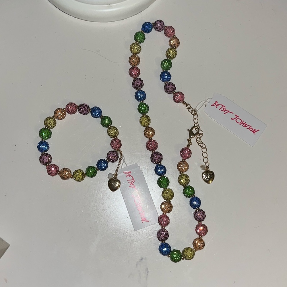 NWT betsey johnson necklace and bracelet set
